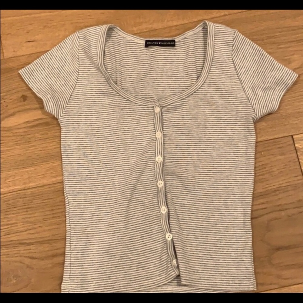 Brandy Melville crop top